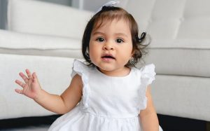 Read more about the article র দিয়ে মেয়েদের ইসলামিক নাম অর্থসহ ২০২৫ (300+ Girls Names With “R”)