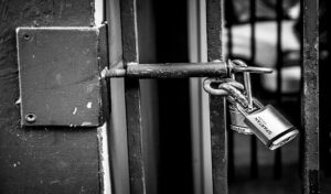 Read more about the article লক আউট বা ট্যাগ আউট পদ্ধতি ও তা প্রত্যাহার করার নিয়ম